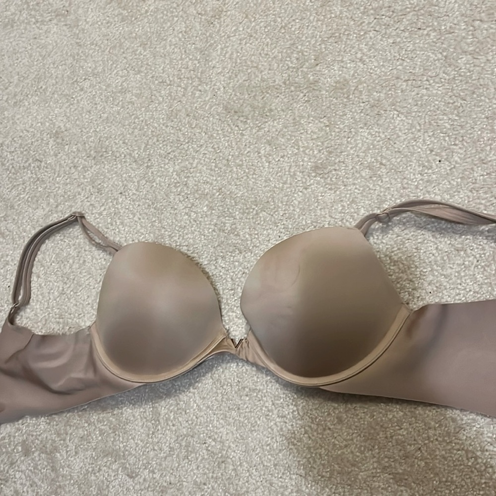Victorias Secret Push Up Bra 32C